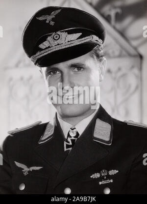 Joachim Hansen, deutscher Acteurs et actrices, im Spielfilm "der Stern von Afrika', Deutschland 1957. L'acteur allemand Joachim Hansen dans le film "der Stern von Afrika', Allemagne 1957. Banque D'Images