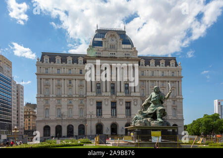 Buenos Aires Central Post Office, aujourd'hui Centre culturel Kirchner, le plus grand de ce genre en Amérique latine. Il a été conçu dans le néoclassique Beaux-Ar Banque D'Images