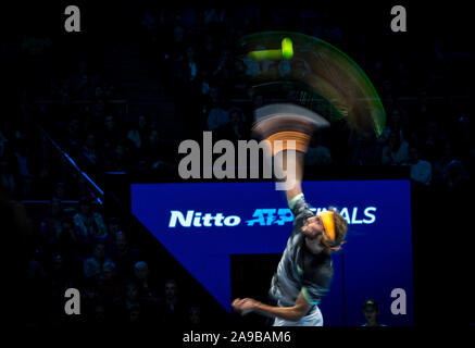 Londres, Royaume-Uni. 13 Nov, 2019. Stefanos TSITSIPAS (Grèce) pendant 4 jours de la finale de l'ATP Nitto 2019 Tennis Londres à l'O2, Londres, Angleterre le 13 novembre 2019. Photo par Andy Rowland. Credit : premier Media Images/Alamy Live News Banque D'Images