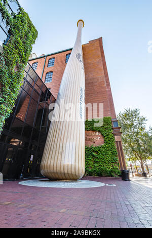 Le Louisville Slugger Museum & Factory est situé dans le centre-ville de Louisville et met en valeur le passé, le présent et l'avenir des marques de succès. Banque D'Images