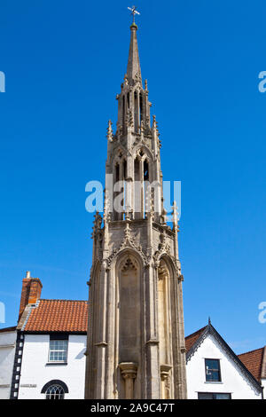 Une vue de la Croix du marché dans la ville de Glastonbury dans le Somerset, Royaume-Uni. Banque D'Images