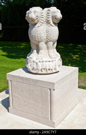 Ypres, Belgique - 10 août 2012 : Les forces indiennes au Mémorial de la Porte de Menin à Ypres, Belgique. Il est dédié aux soldats de la forces indiennes Banque D'Images