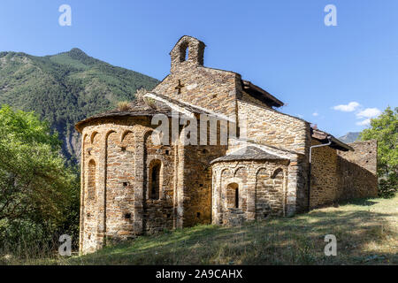 Sant Pere del Burgal, un monastère roman dans Escalo, Pyrénées Catalanes Banque D'Images