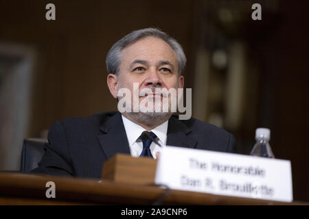 Novembre 14, 2019, Washington, District of Columbia, États-Unis : Dan Brouillette témoigne devant le comité du Sénat américain sur l'énergie et des ressources naturelles sur la colline du Capitole à Washington, D.C., États-Unis, le Jeudi, Novembre 14, 2019, qu'ils jugent sa candidature pour être secrétaire de l'énergie. (Crédit Image : © Stefani Reynolds/CNP via Zuma sur le fil) Banque D'Images