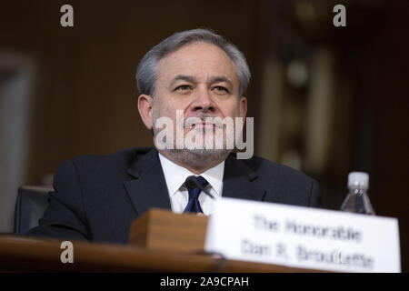 Novembre 14, 2019, Washington, District of Columbia, États-Unis : Dan Brouillette témoigne devant le comité du Sénat américain sur l'énergie et des ressources naturelles sur la colline du Capitole à Washington, D.C., États-Unis, le Jeudi, Novembre 14, 2019, qu'ils jugent sa candidature pour être secrétaire de l'énergie. (Crédit Image : © Stefani Reynolds/CNP via Zuma sur le fil) Banque D'Images