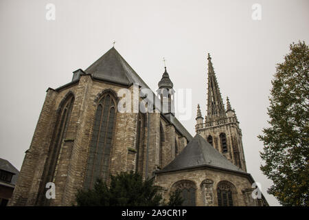 Église Saint Geertrui leuven Belgique Flandre orientale brabant nuageux jour octobre 2019 Banque D'Images