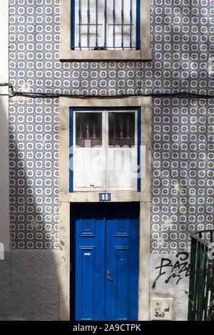 Photos détaillées des ruelles colorées de Lisbonne, Banque D'Images