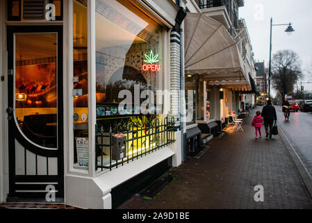 Coffee shop à Arnheim, Gueldre Banque D'Images