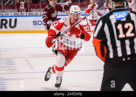 RIGA, Lettonie. 14Th Nov, 2019. Khokhlachyov Alexander, au cours de la Ligue de hockey évoluant (KHL) saison 2019/2020 match Dinamo Moscou, Riga vs Spartak Crédit : Gints Ivuskans/Alamy Live News Banque D'Images