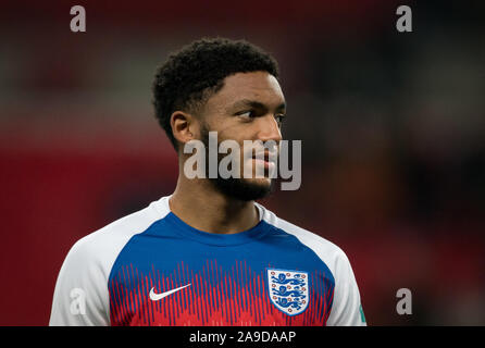 Londres, Royaume-Uni. 14Th Nov, 2019. Joe Gomez (Liverpool) de l'Angleterre durant la pré match qualificatif de l'UEFA Euro 2020 match international entre l'Angleterre et le Monténégro au stade de Wembley, Londres, Angleterre le 14 novembre 2019. Photo par Andy Rowland. Credit : premier Media Images/Alamy Live News Banque D'Images