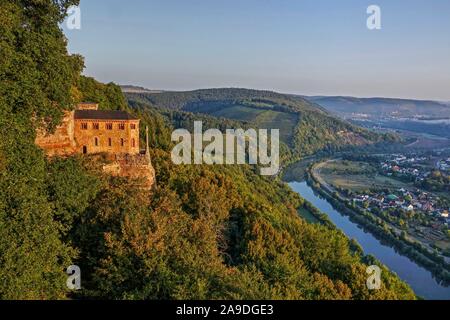 Klause avec chapelle funéraire de Jean de Luxembourg en ferme du parc, la vallée de la Sarre, Rhénanie-Palatinat, Allemagne Banque D'Images