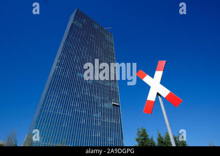 Vue sur Banque Centrale Européenne BCE, à Hafenpark, Francfort, Hesse, Allemagne Banque D'Images