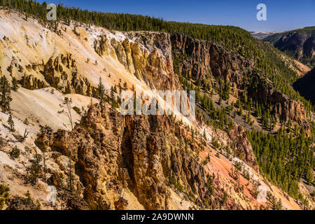 USA, Wyoming, Yellowstone National Park, Grand Canyon de la Yellowstone, vue de l'Inspiration Point Banque D'Images