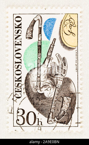 SEATTLE WASHINGTON - 4 octobre, 2019 : Cornemuse sur timbre-poste de la Tchécoslovaquie de 1974. Scott #  1940. Banque D'Images