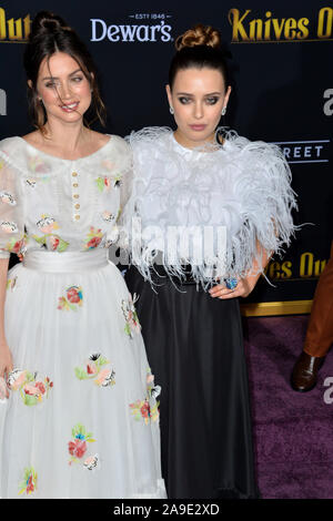 Los Angeles, USA. 14Th Nov, 2019. Ana de Armas et Katherine Langford lors de la première de Couteaux 'out' au Regency Village Theatre. Photo : Paul Smith/Featureflash Crédit : Paul Smith/Alamy Live News Banque D'Images