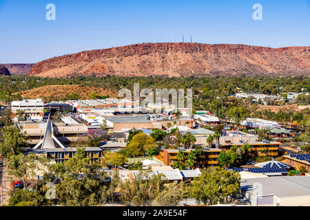 8 Oct 19 - Alice Springs, Territoire du Nord, Australie. Le point de vue d'Alice Springs à partir de Anzac Hill. Banque D'Images