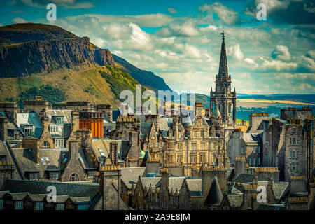 L'Europe, la Grande-Bretagne, l'Écosse, Édimbourg, Lookout, le Scott Monument, Holyrood Park, Salisbury Crags Banque D'Images