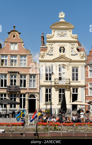 Vue de la promenade de la Graslei sur l'ancienne maisons de guilde de la Korenlei, Gand, Flandre, Vlaanderen, Belgique, Benelux, États du Benelux Banque D'Images