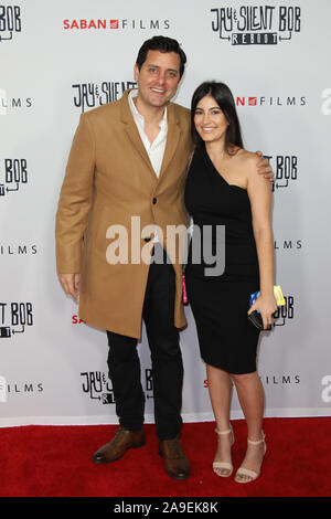 Saban Films 'Jay and Silent Bob Reboot' Los Angeles au théâtre chinois de Grauman à Hollywood, Californie le 14 octobre, 2019 Avec : Ben Gleib, Carmel Aronian Où : Los Angeles, California, United States Quand : 14 Oct 2019 Credit : Sheri Determan/WENN.com Banque D'Images