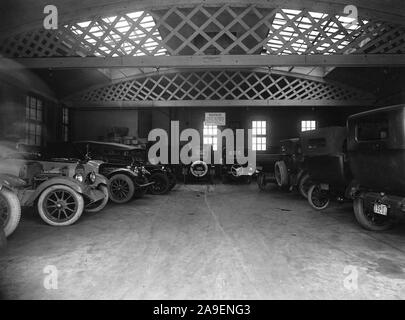 1918 - Alien de biens immobiliers - Les biens saisis - Garage, Chicago, magnéto Bosch Co Banque D'Images