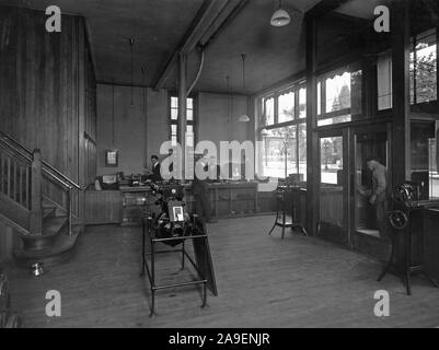 Gardien de Propriété étrangère - Biens saisis - Réparation et Service Dept., Chicago, Direction générale de l'Office Co magnéto Bosch Banque D'Images