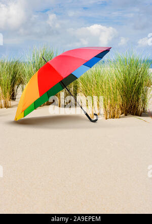 Parasol sur la plage Banque D'Images