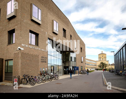 Nouvelle chambre Radcliffe, une partie de l'Université d'Oxford, le logement aussi Jéricho Health Centre Banque D'Images