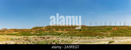 Wind farm in campagne espagnole panorama Banque D'Images