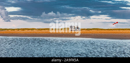 Mobile home sur la plage dans la région de Montafon, Danemark Banque D'Images