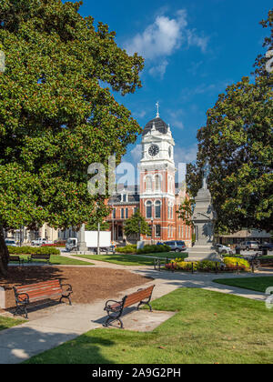 Palais de justice du comté de Newton dans le centre-ville historique de Covington de la Géorgie, États-Unis Banque D'Images