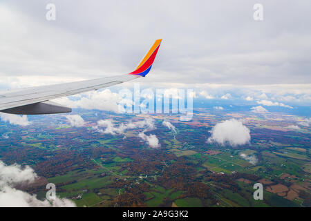 Voler au-dessus de l'état du Kentucky avec à la recherche d'un avion de Southwest Airlines. Banque D'Images