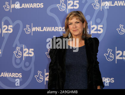 La BBC1's Loterie Nationale Awards 2019 - 25e anniversaire s'est tenue au Centre de BBC TV, Wood Lane - Arrivées comprend : Penny Smith Où : London, Royaume-Uni Quand : 15 Oct 2019 Crédit : Mario Mitsis/WENN.com Banque D'Images