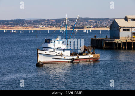 Restauré 1960 Bateau de pêche en bois, Monterey, Californie, États-Unis d'Amérique Banque D'Images