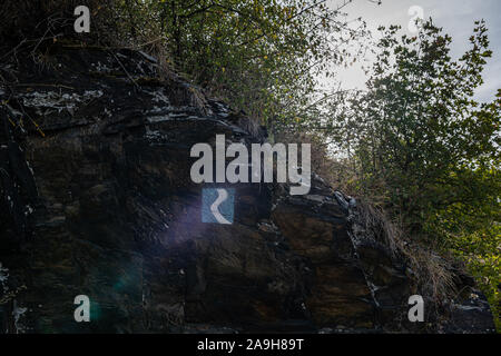 Symbole du sentier de randonnée rheinsteig dans la vallée du Rhin moyen, Allemagne Banque D'Images