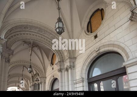 Budapest, Andrassy ut, Wohnhaus des Eisenbahn-Pensionsfonds, Ödön Lechner Banque D'Images