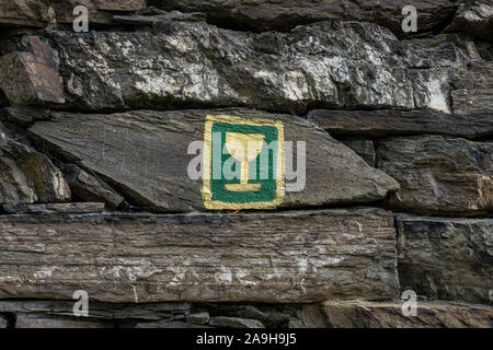 Symbole du sentier de randonnée rheinsteig dans la vallée du Rhin moyen, Allemagne Banque D'Images