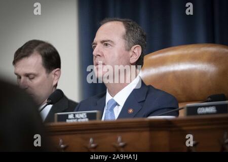 Novembre 15, 2019, Washington, District of Columbia, United States : Président du Comité du Renseignement de la Chambre, ADAM SCHIFF, (D-CA), préside l'Assemblée du Comité de renseignement Audition de Marie Yovanovitch, , ancien ambassadeur des Etats-Unis à l'Ukraine, le 15 novembre 2019 (Crédit Image : © Christian Douglas/Zuma sur le fil) Banque D'Images