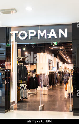 Le Topshop et Topman magasins, boutiques dans l'Intu centre commercial potteries de Hanley, Stoke on Trent Banque D'Images