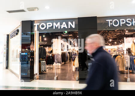 Le Topshop et Topman magasins, boutiques dans l'Intu centre commercial potteries de Hanley, Stoke on Trent Banque D'Images