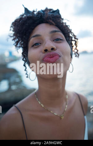 Portrait of happy young woman Banque D'Images