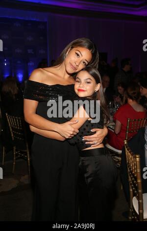 Los Angeles, CA. 15 Nov, 2019. Gina Rodriguez assiste à l'Assemblée annuelle de la Fondation Eva Longoria Le dîner gala au Four Seasons de Beverly Hills, en Californie, le 15 novembre 2019 Crédit : Faye Sadou/media/Alamy Punch Live News Banque D'Images