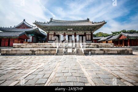 Palais Changgyeonggung hall principal voir à Séoul en Corée du Sud - traduction : Myeongjeongjeon hall Banque D'Images