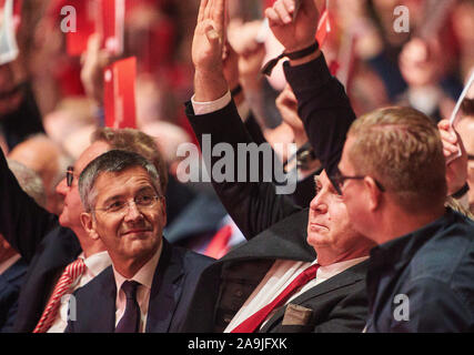 Munich, Allemagne. 15 Nov 2019. FC Bayern Munich AGA. . Uli Hoeness (président ), FCB FCB Président et président, les votes pour Herbert HAINER, Ex-directeur général, en tant que nouvelle Adidas Vorstandsvorsitzender FCB président 1. Crédit : Peter Schatz/Alamy Live News Banque D'Images