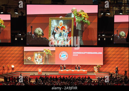 Munich, Allemagne. 15 Nov 2019. FC Bayern Munich AGA. . 1.L'Allemand Soccer League , Munich, le 15 novembre 2019 saison 2019/2020, FCB, München © Peter Schatz / Alamy Live News Crédit : Peter Schatz/Alamy Live News Banque D'Images