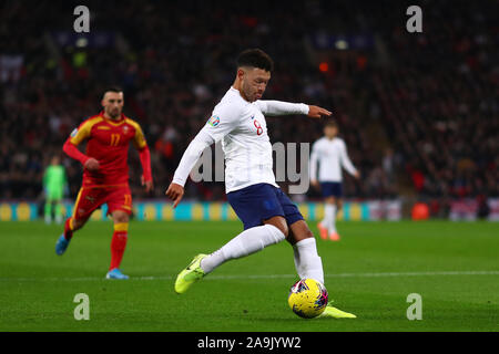 Alex Oxlade-Chamberlain d'Angleterre marque le but d'ouverture, 1-0 - Angleterre v Monténégro, UEFA Euro 2020 Qualifications - Groupe A, le Stade de Wembley, Londres, Royaume-Uni - 14 novembre 2019 Editorial Utilisez uniquement Banque D'Images