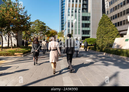 Séoul, Corée du Sud - 04 novembre 2019 : scène de rue à Yeoeuido district. C'est un principal de Séoul, des finances et de l'investissement financier de la ville. Banque D'Images