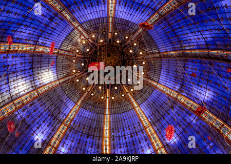 La galerie Lafayette à Paris, France Banque D'Images