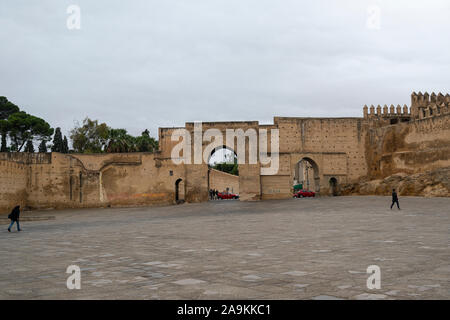 Fes, Maroc. Le 9 novembre 2019. Une vue de la porte de la ville de Bab Chems Banque D'Images