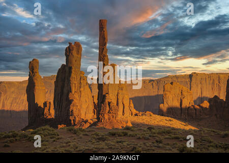 Monument Valley, à la frontière entre l'Arizona et l'Utah, United States Banque D'Images