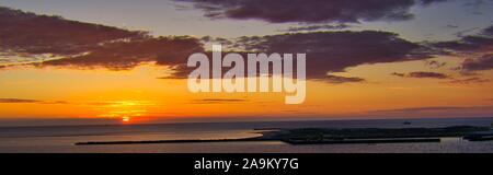 L'île de Helgoland - Regard sur l'île dune - lever du soleil sur la mer Banque D'Images